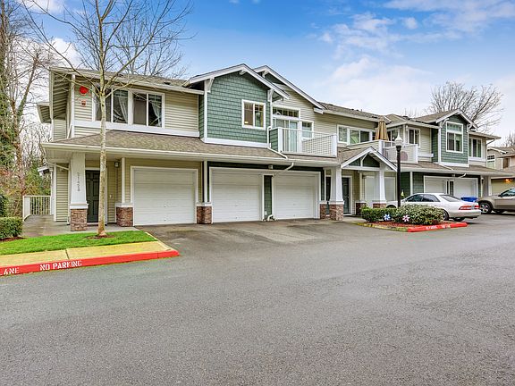 4th image of 21420 40th Pl S Unit D