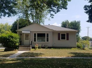 1124 16th St, Perry, IA 50220