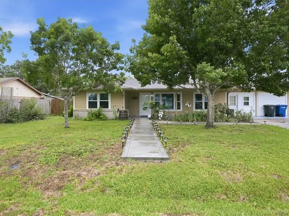 11233 Windsor Dr, Corpus Christi, TX 78410