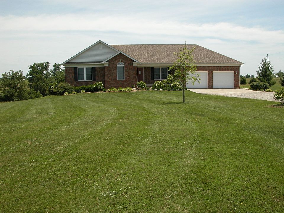 1st image of 725 Bear Creek Way