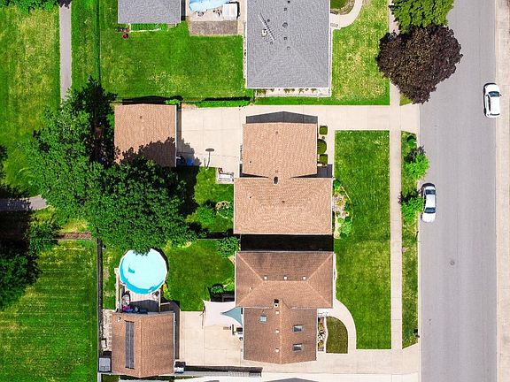 5th image of 9430 Southmoor Ave