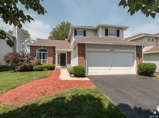 2016 Cobblebrook Ln, Naperville, IL 60565