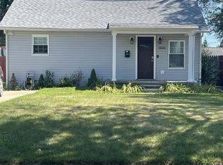 26512 Dartmouth St, Madison Heights, MI 48071