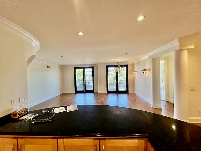 10305 Almayo Ave #301 — Photo 24