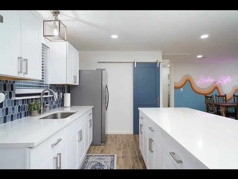 504 Twin Elm Dr — Photo 8