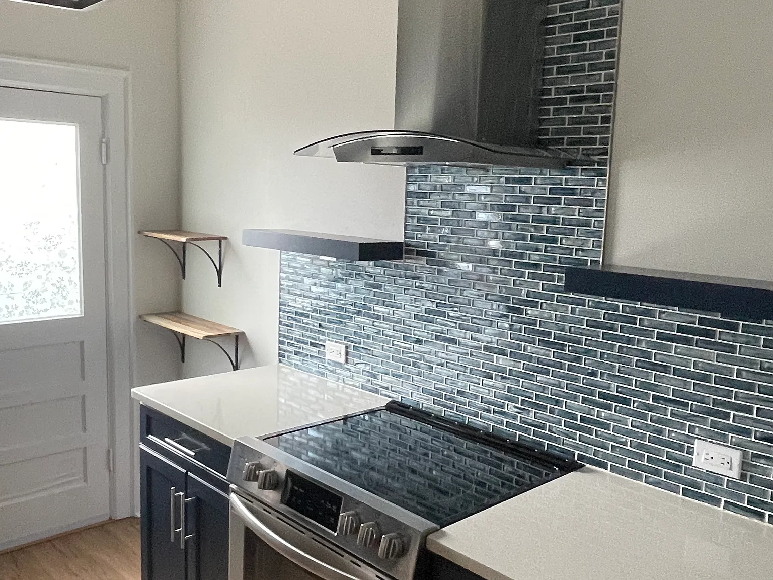2 bed, 1500 sqft, $2,200 — Photo 1