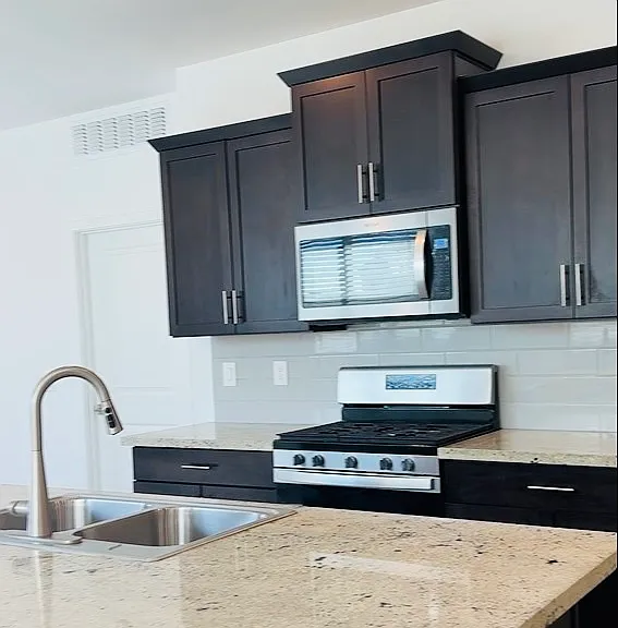 40618 W Sunland Dr — Photo 5