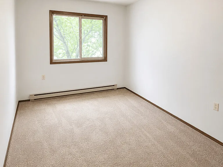 1001 Highland Rdg — Photo 9