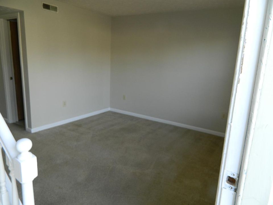 2nd image of 3109 Candlewood Ct