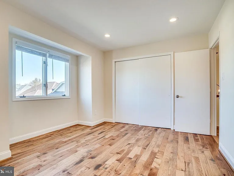 6505 Gretna Green Way — Photo 21