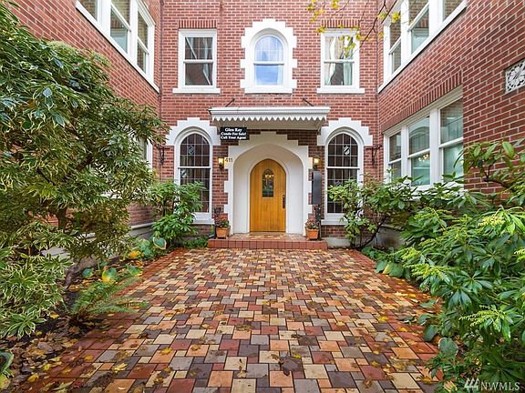 3rd image of 411 Boylston Ave E APT 304