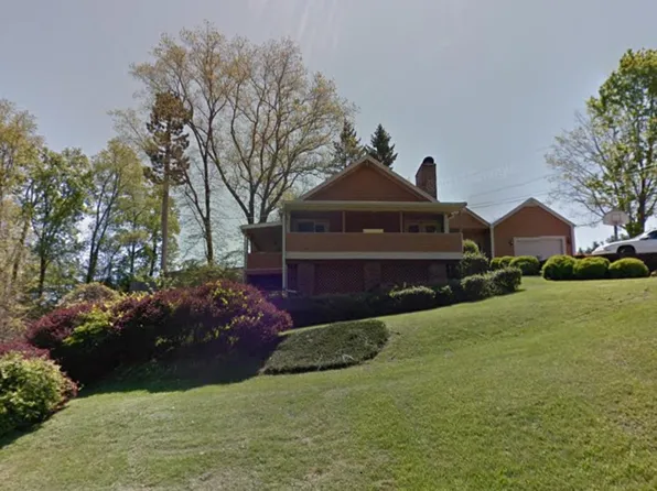 1411 Narrow Ln, Johnson City, TN 37604