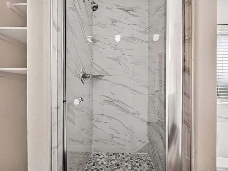 7242 Autumn Bluff Ln — Photo 27