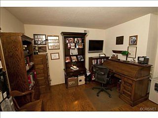 5th image of 2041 Surrey Ct