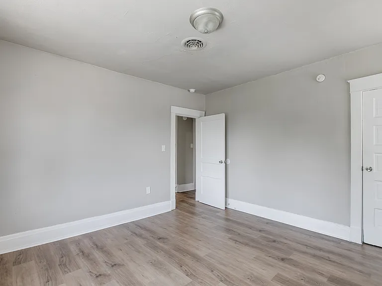 2510 4th Ave — Photo 16
