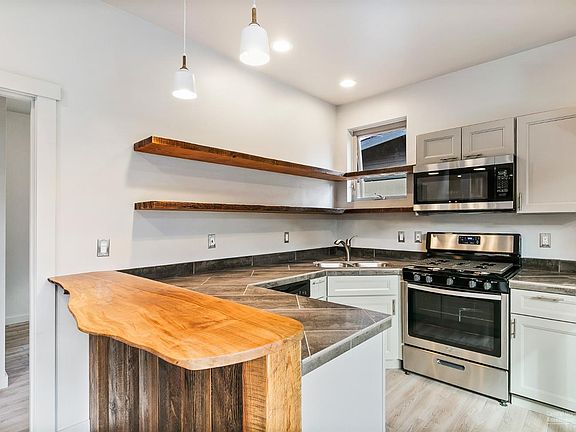 Unit 1 kitchen