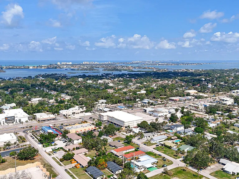Aerial view, close to the water