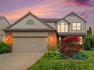 7510 Myrtle Ct, Ypsilanti, MI 48198