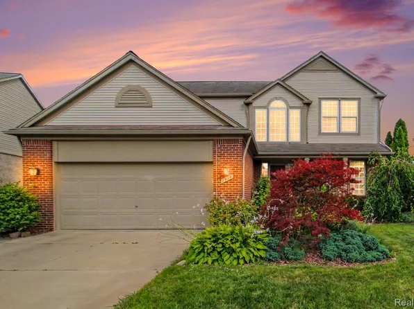 7510 Myrtle Ct, Ypsilanti, MI 48198