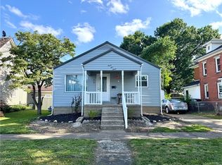 757 Elm St, Coshocton, OH 43812
