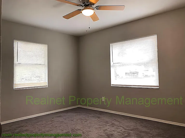 1202 E Linebaugh Ave — Photo 4
