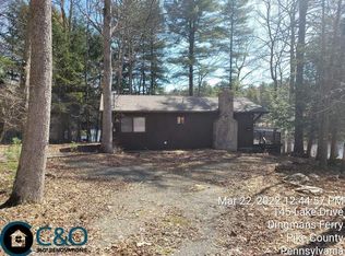 145 Lake Dr, Dingmans Ferry, PA 18328