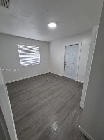 10030 SW 164th Ter — Photo 9