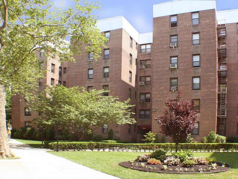 1st image of 2241 Plumb 1st St APT 6K