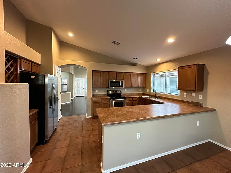 15233 W Tasha Dr — Photo 2