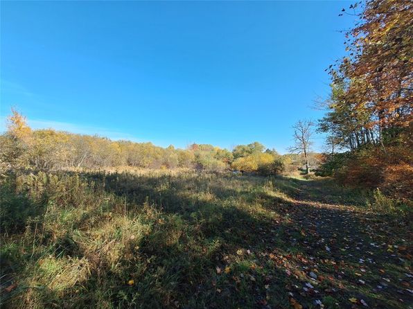 8414 Parson Rd, Erie, PA 16509