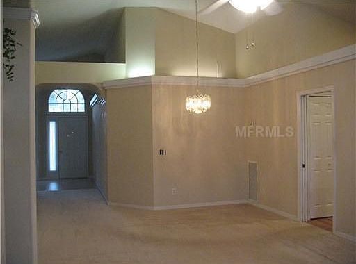 4th image of 1513 Woodsglen Dr
