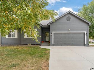 18756 N St, Omaha, NE 68135