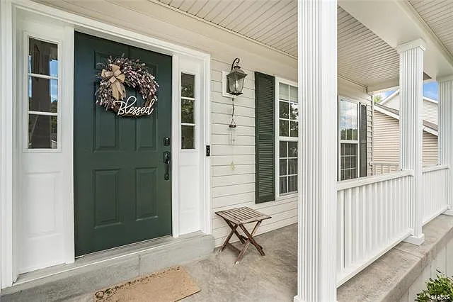 1617 Ivy Chase Ln photo 1