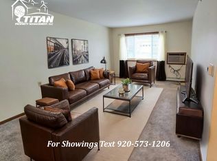 234 Towyn St APT 5, Cambria, WI 53923