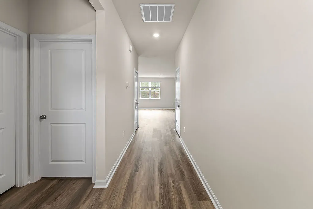3 bed, 1475 sqft, $2,150 — Photo 4