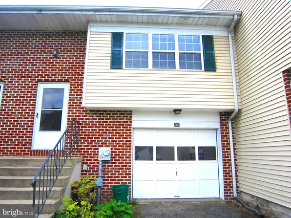 103 Pickwick Pl, Millersville, PA 17551