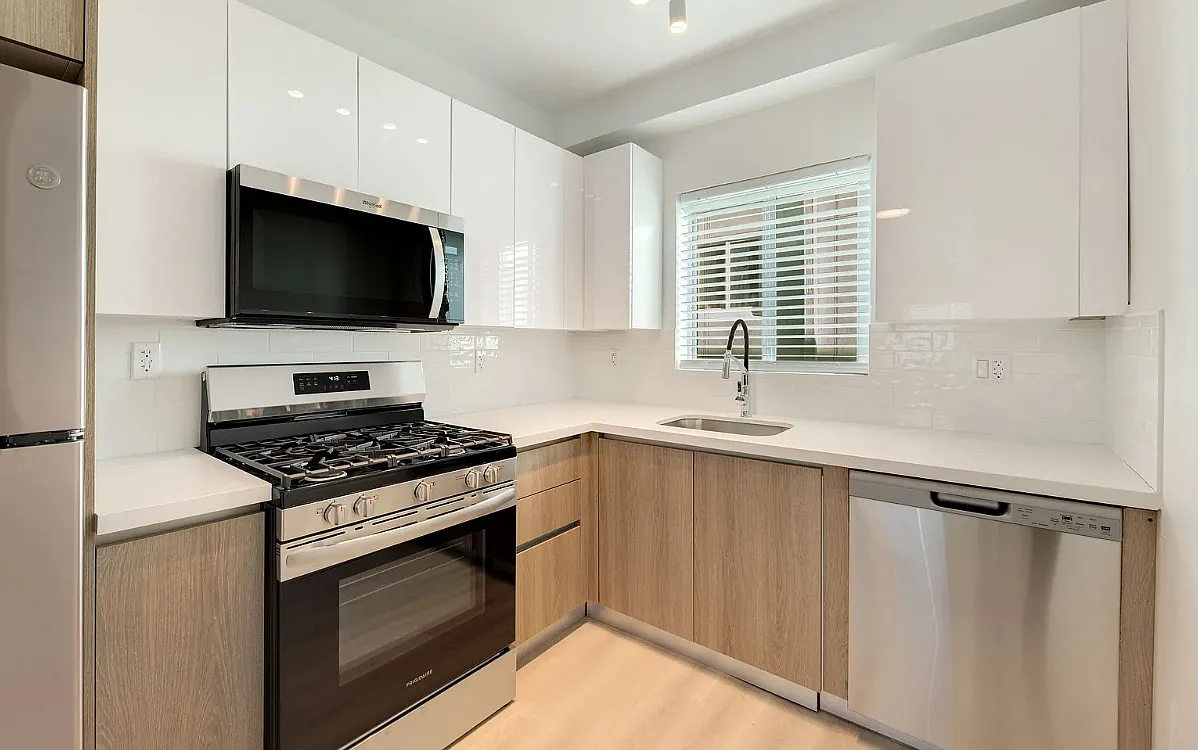 Building Photo - 1101 Euclid Ave #10