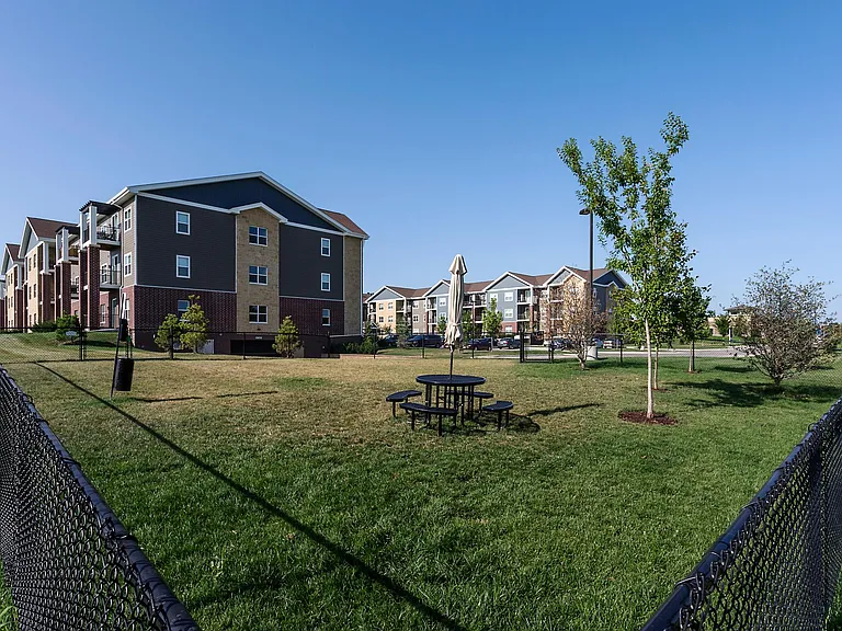 Sierra Pointe — Photo 28