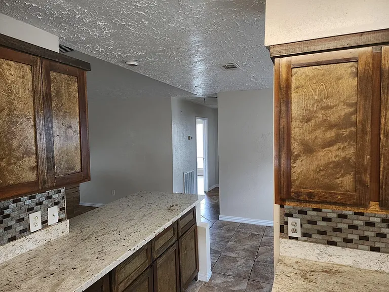 715 Beechbend Dr — Photo 17