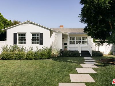 5802 Burnet Ave, Sherman Oaks, CA, 91411