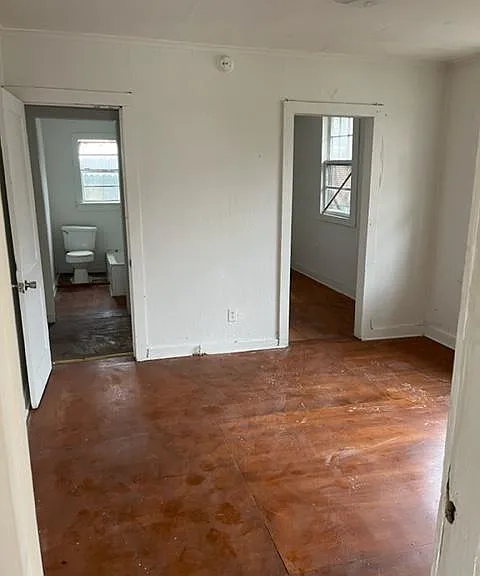 View from Livingroom into Bedroom