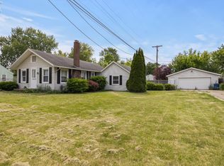 348 Elberta Dr, Vermilion, OH 44089