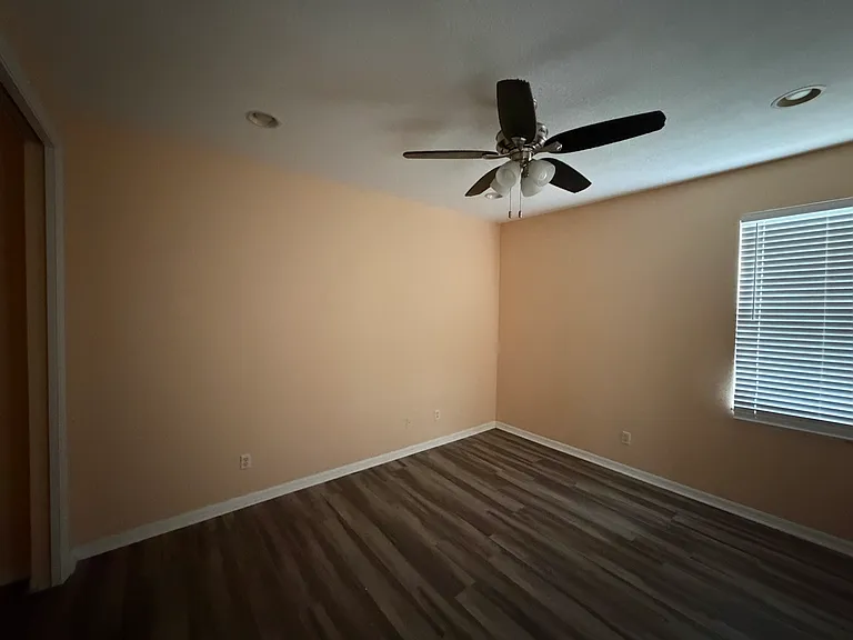 19943 Tamiami Ave — Photo 25