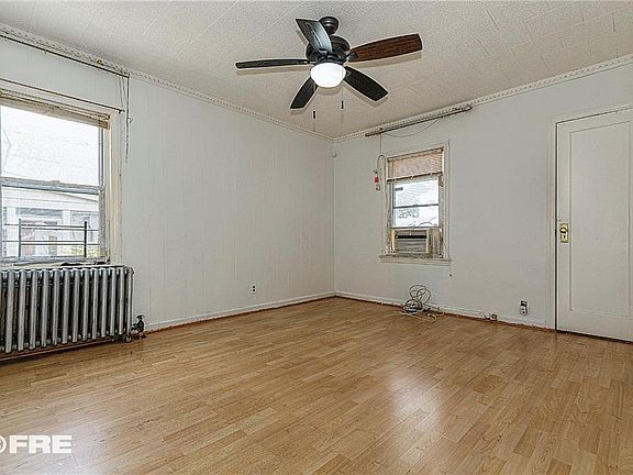 3rd image of 115-54 230th St