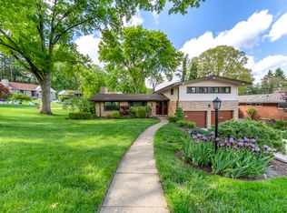 401 Kurt Dr, Pittsburgh, PA 15243