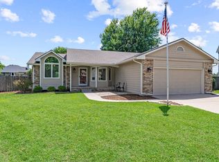 903 N Ridge Way Rd, Rose Hill, KS 67133