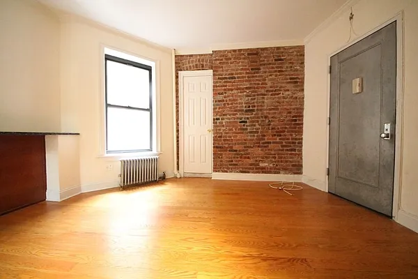 Rented by (Legacy) NY Quality Living Uptown | media 12