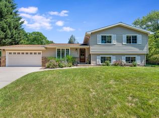 5221 Ruby Ave, Racine, WI 53402