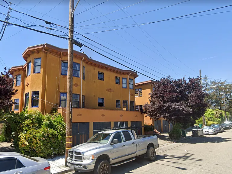 5471 Vicente Way — Photo 14