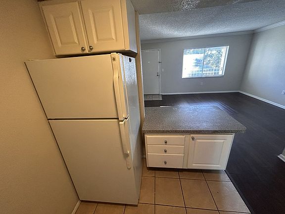 5th image of 103 Oyster Bay Cir APT 200